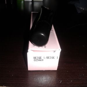 Mary Kay concealer in beige one